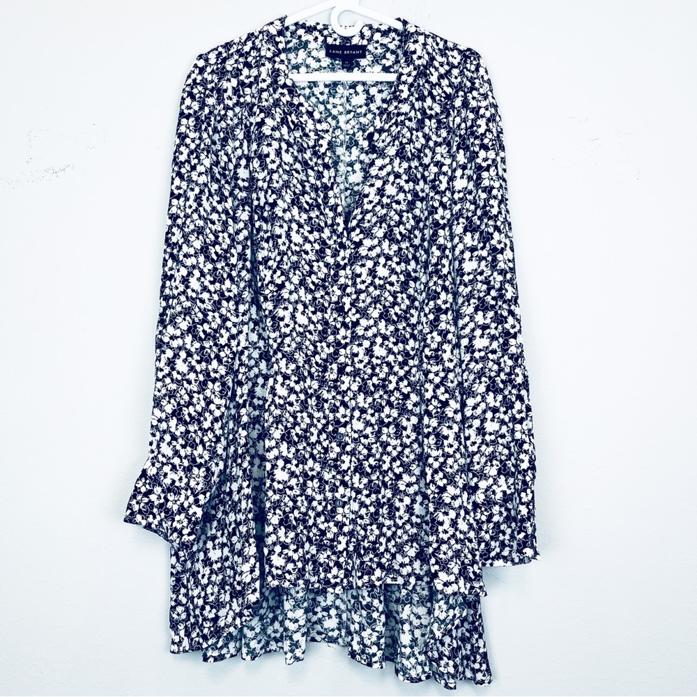 Lane Bryant plus size 24 black white floral shirt blouse